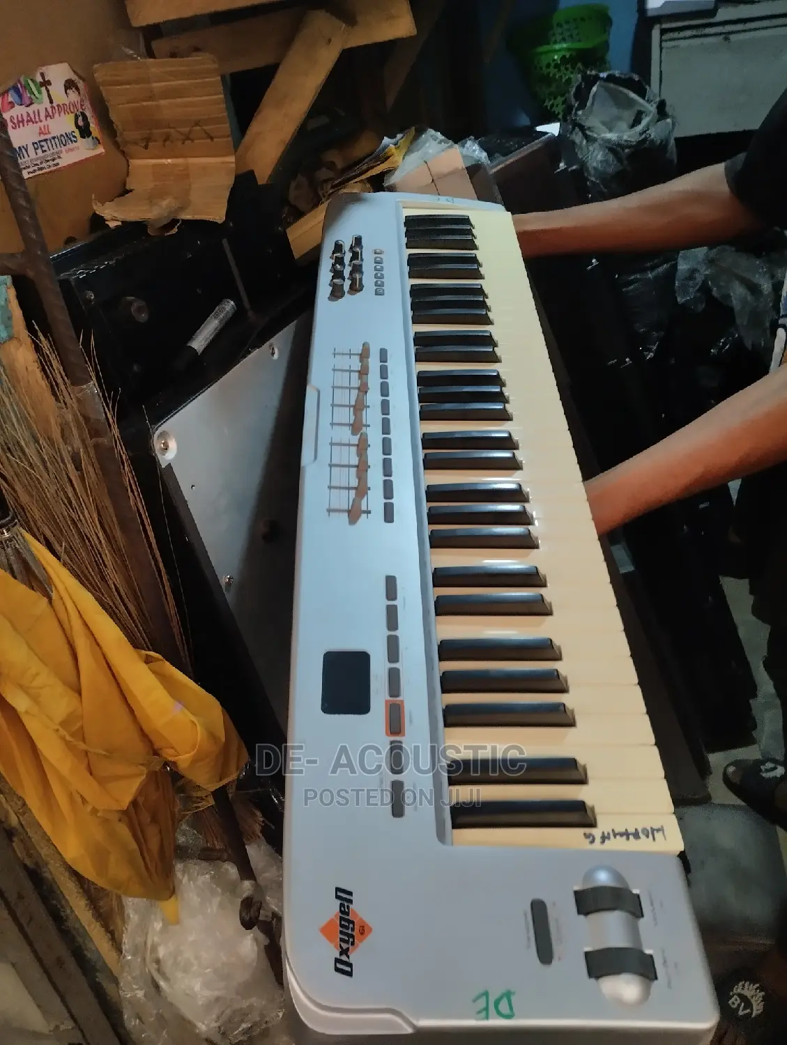 Uk Used Maudio Oxygen 5 Octave