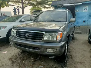 Toyota Land Cruiser 90 Automatic 2002 Gray