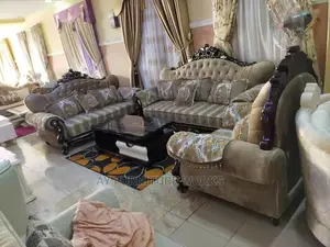 Quality 7 Seater Living Room Fabric Made Royal Sofa Chair.