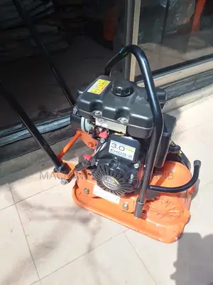 Plate Compactor Makita