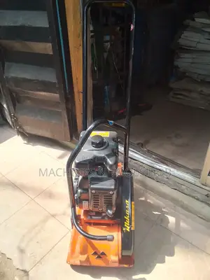 Plate Compactor Makita
