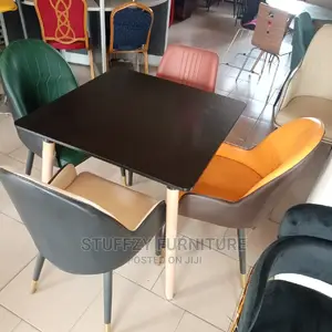 Italian Unique Restaurant 4 Chairs With Tables