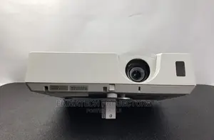 Projectors Hitachi Hd Daylight Ibadan,Lekki,Ikeja ,Abuja