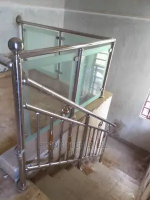 Stainless Handrail and Glass Hand Rail