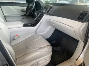 Toyota Venza 2015 Silver