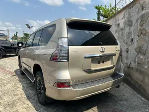Lexus GX 460 Luxury 2015 Gold