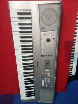 PSR E313 Yamaha Piano