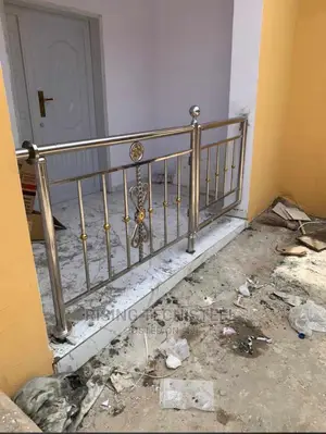 Stainless Handrail With Door