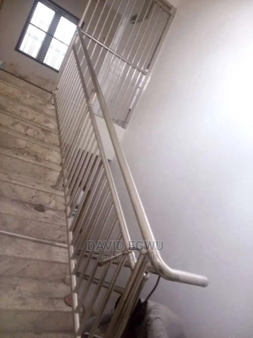 Stainless Step Case