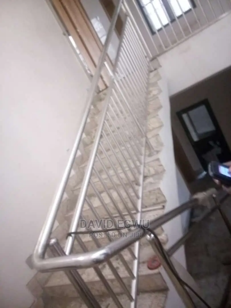 Stainless Step Case