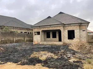 4bdrm Bungalow in Promised Land Elebu for sale