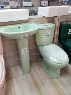 Rockford Green Luxury Water Closet