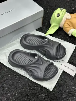 Original Balenciaga Black Mold Slide Sandals in 2 Colors
