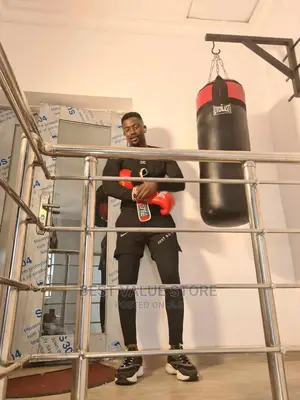 Punching Bag, Hanger Plus Boxing Glove