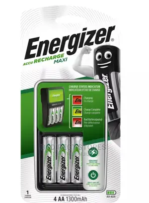 Energizer Maxi Charger Inc 4 X AA Rechargeable Batteries