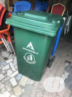 240 Litres Agiville Waste Bin With Tyres.