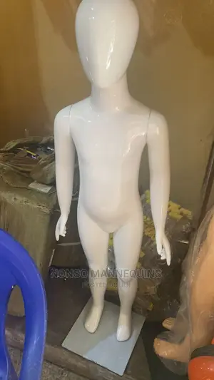 Glossy White Unisex Age 3 to 6 Faceless Mannequin
