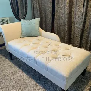 One Arm Sofa / Right Arm Sofa