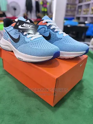Zoom Nike Sport Sneakers