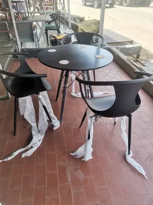 Italian Unique Restaurant 4 Chairs With Tables