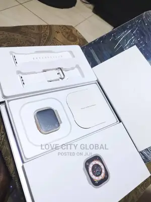 MT8 Ultra Smart Watch NFC HD Full Screen Wireless Charging