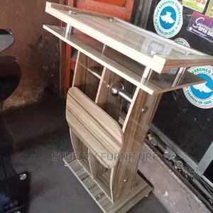 Standard Wooden Design Church Pulpits