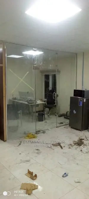 Office Frameless Glass Partition