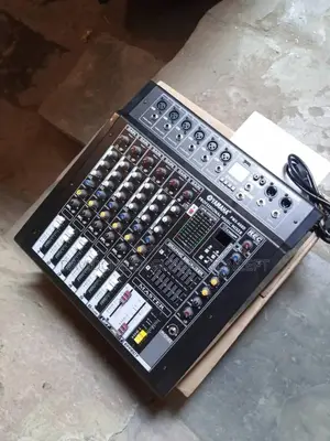 6channel Yamaha Powered Flat Mixer