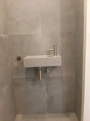 Smallest Hanging Wash Hand Basin