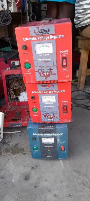 2000w Automatic Voltage Regulator Voltage Stabilizer