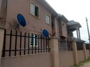 1bdrm Block of Flats in Warri Delta State for Sale
