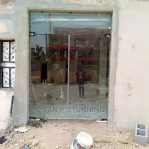 Door With Upper Fix Light