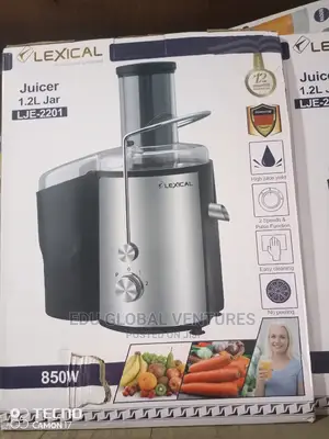 Lexical Juice Extractor 850watts. 1litres Juice Cup.