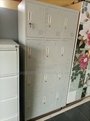 Italian New Design 12 Doors Metal Lockers