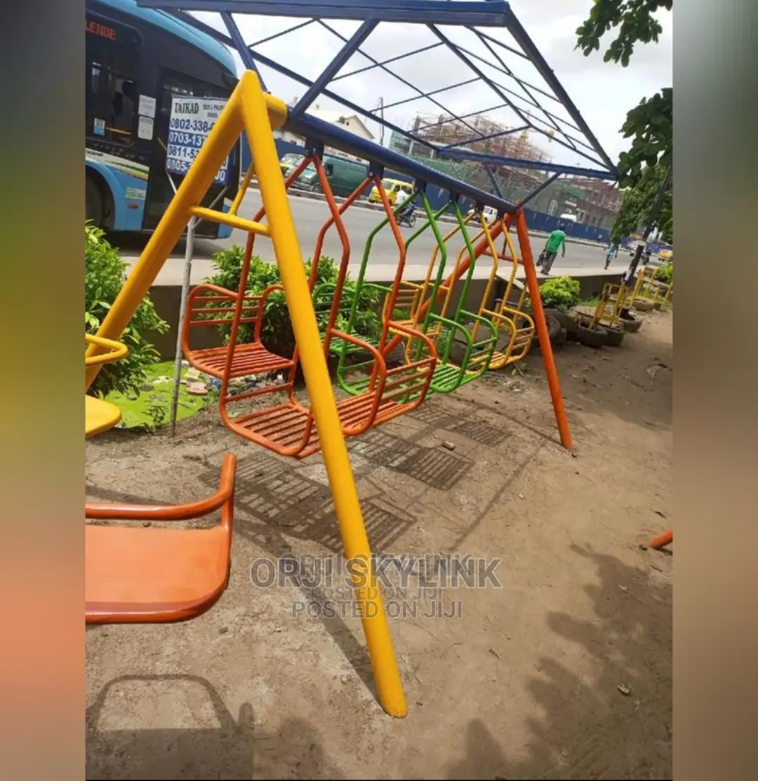 Triple Seating Capacity Swing