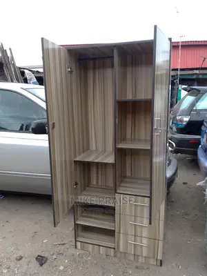 Quality 3 by 6 Wardrobe