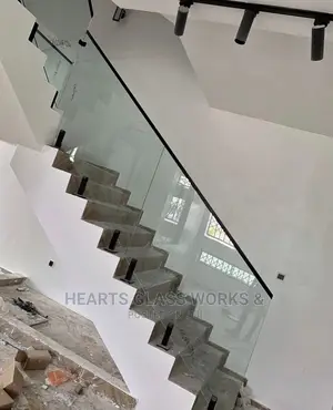 Spigot Glass Stairs Hand Railing With Matt Black Top
