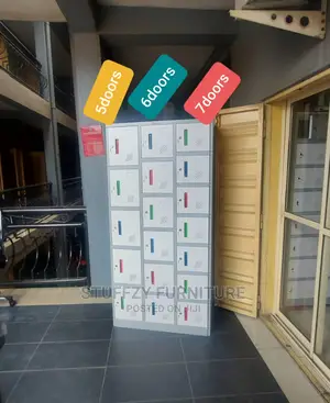 Cassie Italian 18 Doors Metal Workers Lockers