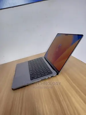 Laptop Apple MacBook Pro 2023 M2 16GB Apple M2 SSD 512GB