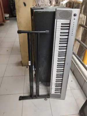 Yamaha NP30 76-Key Portable Grand Piano
