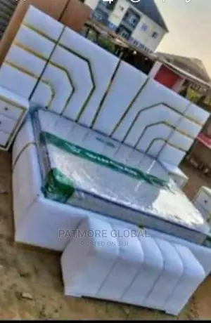 White Royal Bedframe 6x6 Complete Set