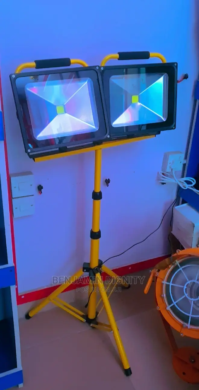 Rechargeable Flood Light 