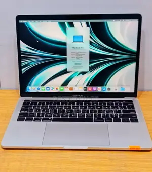 Laptop Apple MacBook Pro 2018 16GB Intel Core I7 SSD 512GB