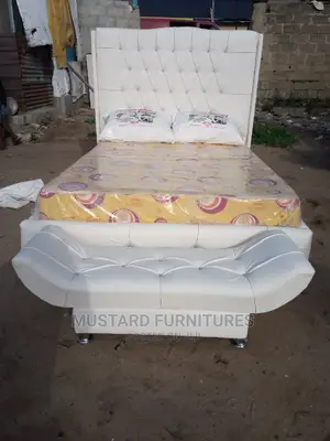 Modern 4.5 X 6ft High Back Rest Padded Bedframe.