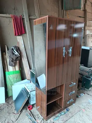 Quality 3*6 Wardrobe With a Mirror