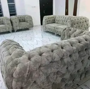 Quality 4.5 X 6ft High Back Rest Padded Bedframe.