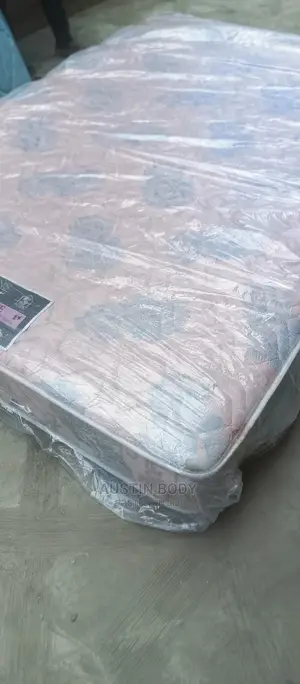 4.5by6 Hybrid Spring Mattress