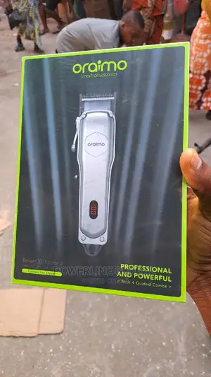 Rechargeable Clipper With High Cutting Precision