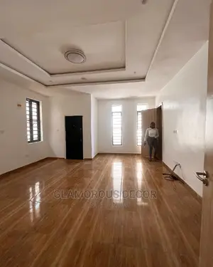 Proffesional Flooring/Floor Tiles Installations.