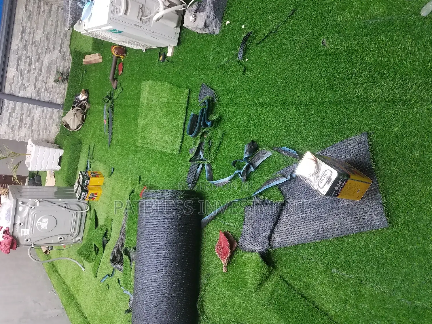 Artificial Grass Carpet, #7000 Per Sqm.